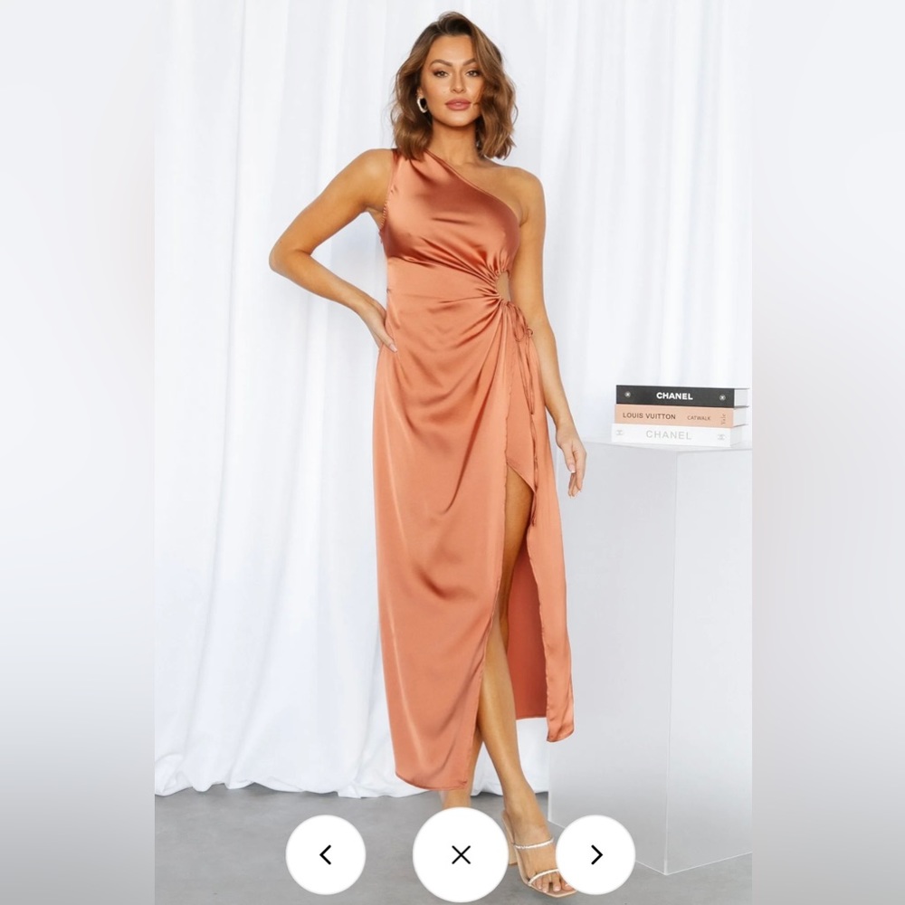 Hello Molly London Air Midi Dress in Bronze